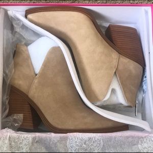 Vince Camuto Gigietta Booties